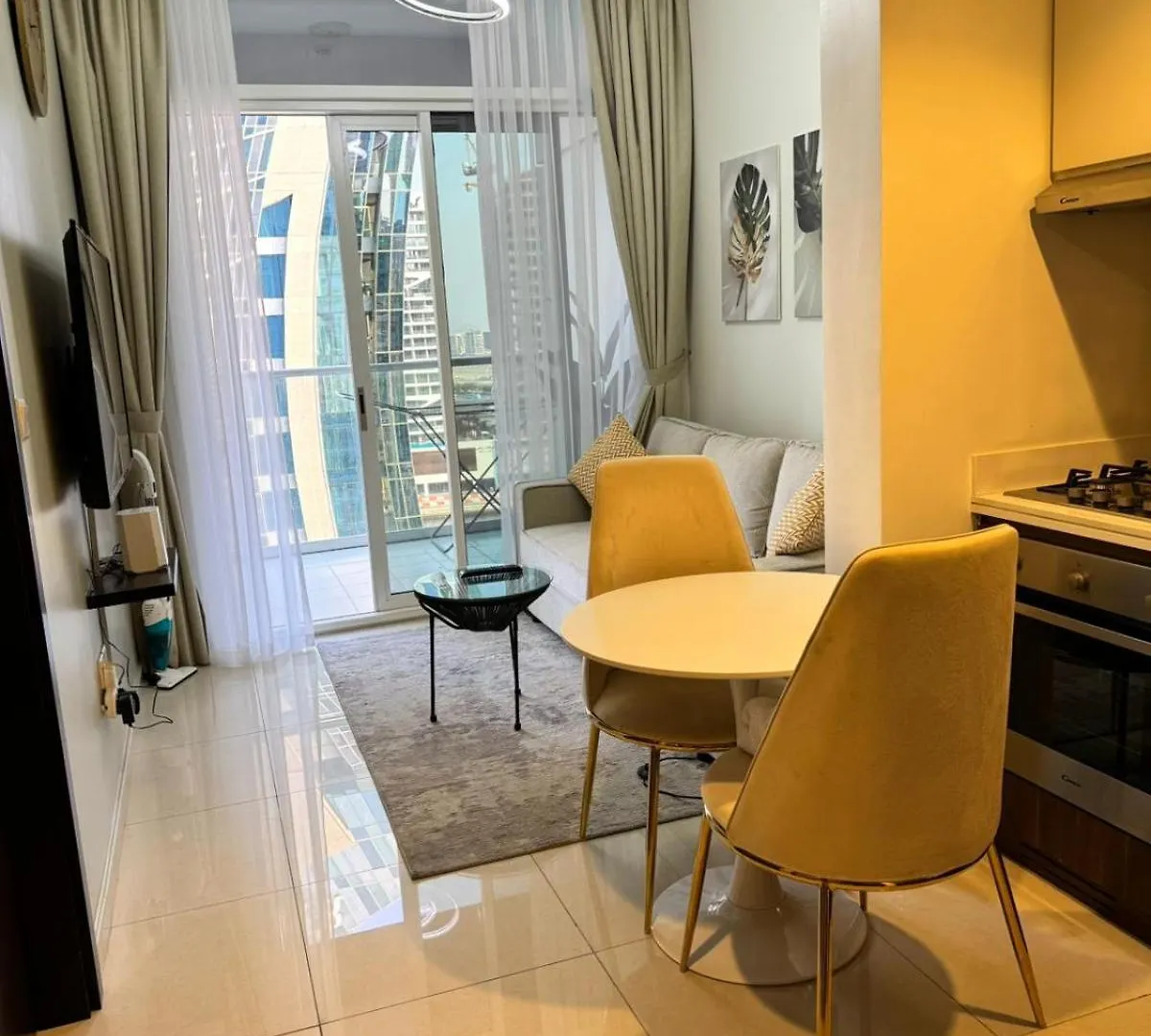 Chic 1-Bedroom Retreat With Stunning Canal View Near Burj Khalifa & Business Bay Dubai 0*,  United Arab Emirates
