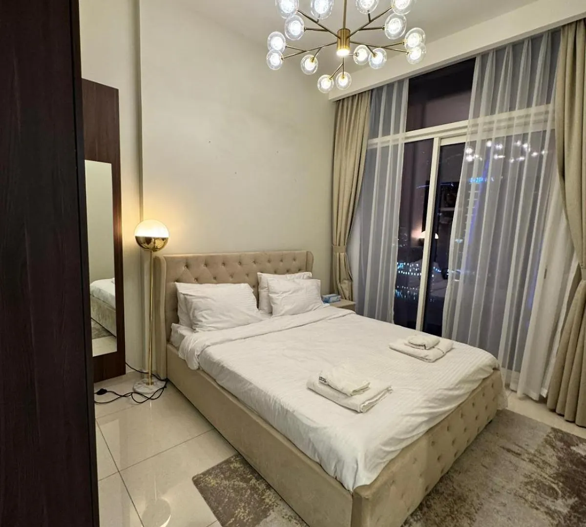 Chic 1-Bedroom Retreat With Stunning Canal View Near Burj Khalifa & Business Bay Dubai 0*,  United Arab Emirates